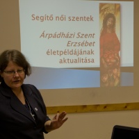 Erzsébet napon Erzsébetről