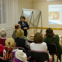 Erzsébet napon Erzsébetről